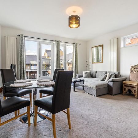 Modern 2 Bedroom Apartment In Mitcham, London מראה חיצוני תמונה