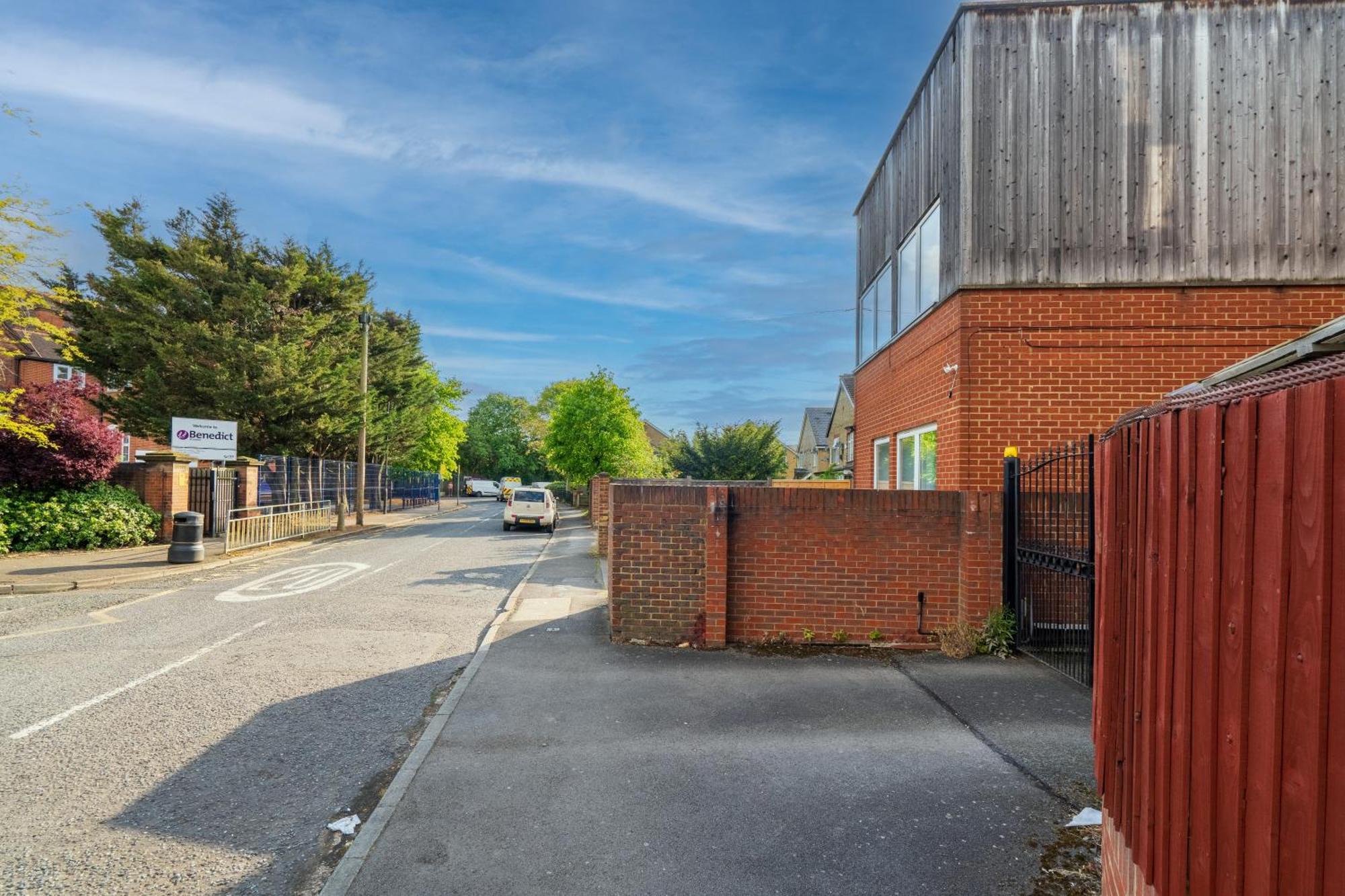 Modern 2 Bedroom Apartment In Mitcham, London מראה חיצוני תמונה