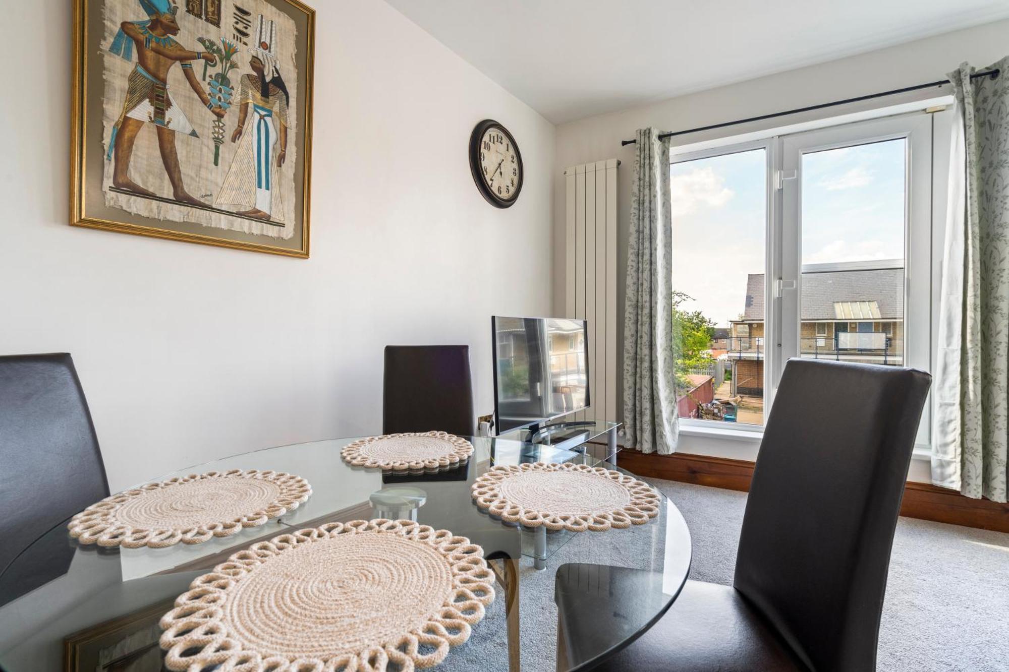 Modern 2 Bedroom Apartment In Mitcham, London מראה חיצוני תמונה